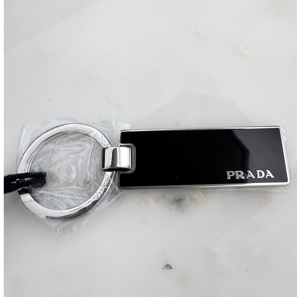 Prada Portachiavi Smalto‎ Black Enamel Silver Steel Keychain 2PS021 Nero Italy